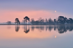 Sunrise or Moonset